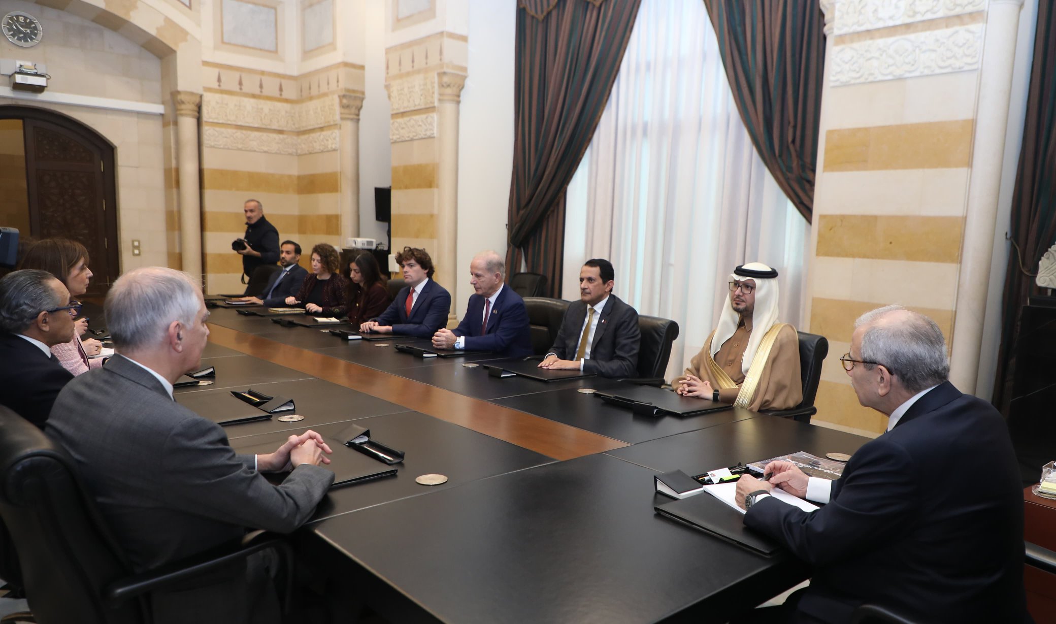 حركة الموفدين: الأولويات بعيداً من هاجس الحرب.."صعود" الملفات المالية وتوقيف رياض سلامة ثانية